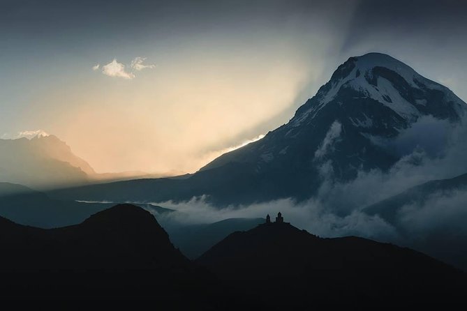 3-Day Hiking Group Tour in Kazbegi - From Tbilisi to Ananuri on the Military Highway