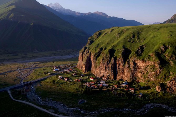 3-Day Hiking Group Tour in Kazbegi - Truso Valley and a 20-kilometer final walk