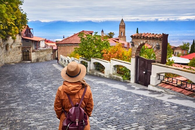 A 6-Day Private Expedition into Rich Heritage - Kakheti, fresh bread, and Sighnaghi