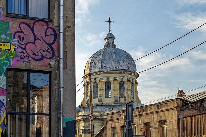 Alternative walking tour New Tiflis and backstreets - Agmashenebeli Avenue and old facades