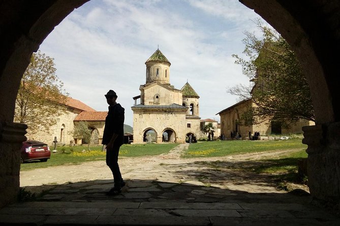 BAGRATI, GELATI & MOTSAMETA Group Tour from Kutaisi - Why this three-stop route works from Kutaisi