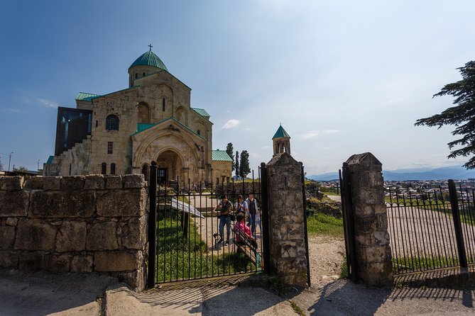BAGRATI, GELATI & MOTSAMETA Group Tour from Kutaisi - How to get the most from the three hours
