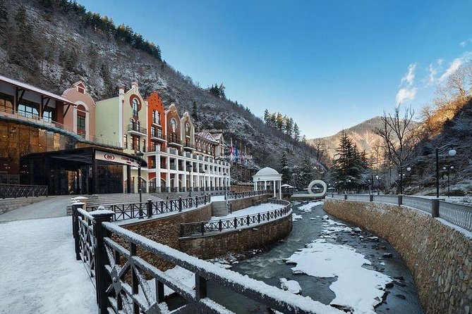 Bakuriani ski resort and the legendary Borjomi (Group Tour) - How the guide shapes the day