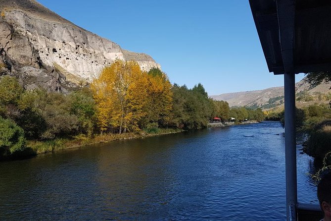 BORJOMI, RABATI & VARDZIA - Group Tour from Kutaisi - The guides make or break a long day