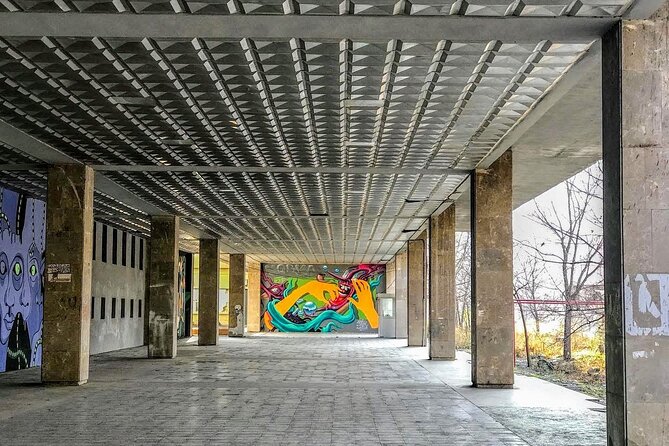 Brutal Tbilisi: Urban exploration and untold stories - Crossing the Nutsubidze Skybridge