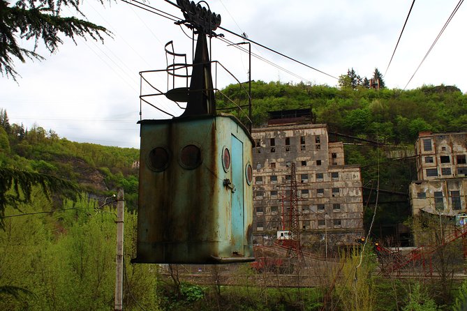 Chiatura. Soviet Past in the present. + Katskhi pillar - The private guide changes the tone of the visit