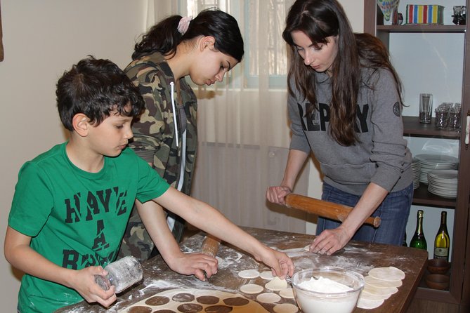 Cook True Ajarian Khachapuri and Khinkali in Highlanders Style - What makes the instructors important