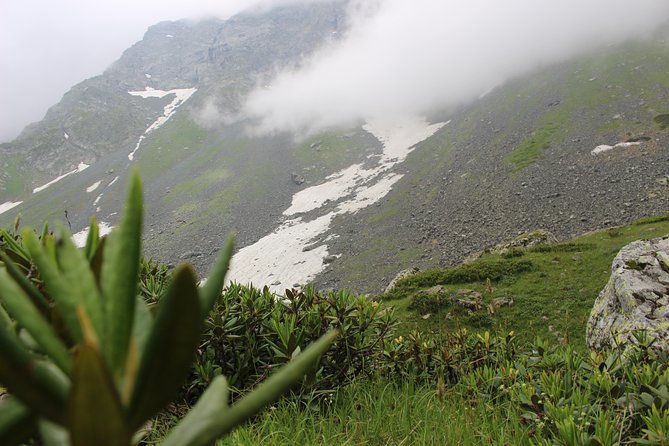 Five days tour to Khevsureti (Abudelauri lakes) & Kazbegi with hikes. - Day 5: Hiking to Gergeti Trinity Church