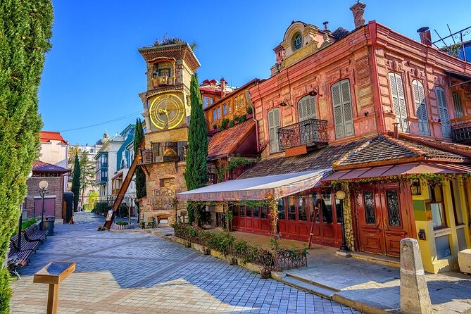From Tbilisi: 4-day Tour in Georgia with Airport Transfers - The Friendship Monument and optional paragliding