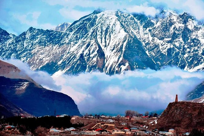 Full-Day Kazbegi Private Tour from Tbilisi - Zhinvali Reservoir gives the morning a scenic start