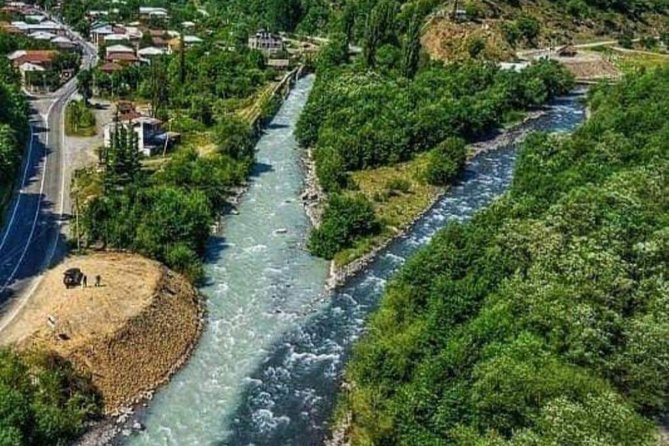 Full-Day Kazbegi - Stepantsminda, Gudauri Private Guided Tour - Ananuri Fortress and its stone churches