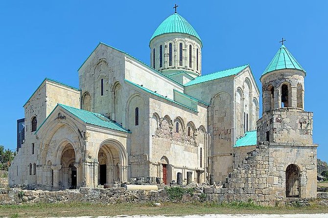 Gelati, Prometheus, Sanatoriums and Wine tour - Key points at a glance