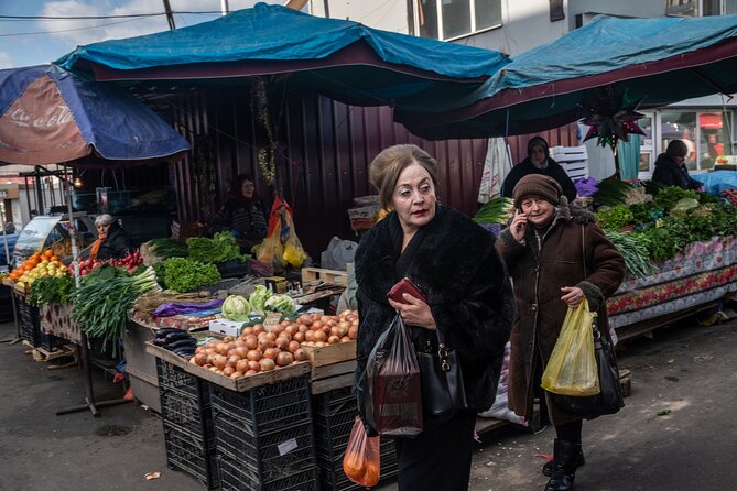 Half-Day Food Tour of Tbilisi Dezerter's Bazaar - Lunch at a notable local restaurant