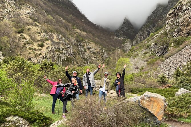 Highlights of Caucasus Mountains-Jinvali,Ananuri,Gudauri,Kazbegi(Group tour) - Stepantsminda and the 4WD ride to Gergeti