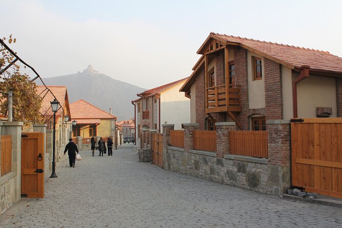 Jvari Monastery, Ananuri, Gudauri, Kazbegi Group & Private Tour - Gergeti Trinity Church by 4WD