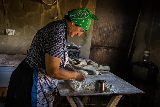 Kakheti - Small wineries and family-cooked lunch • Private tour - Sighnaghi, the City of Love