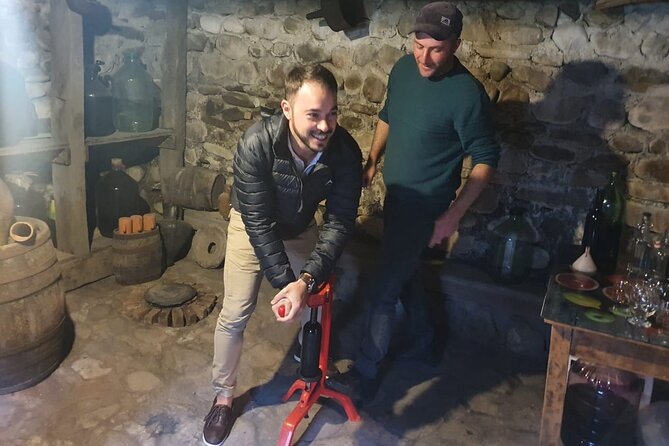 Kakheti - Small wineries and family-cooked lunch • Private tour - A quiet pause at Bodbe Monastery