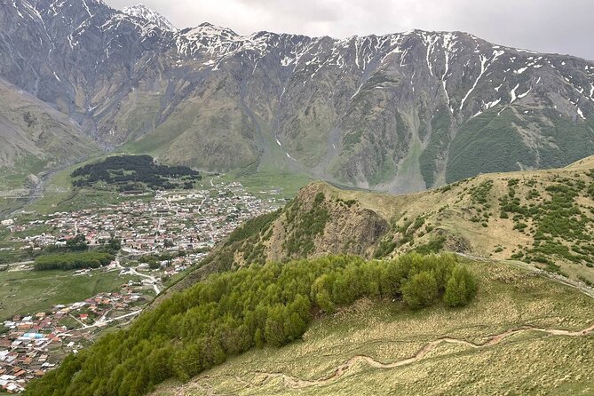 Kazbegi.All inclusive tour in Caucasus mountains - The Aragvi River and Roadside Scenery