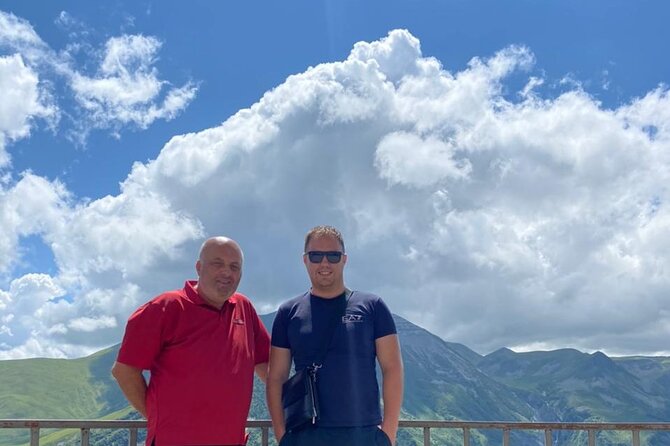 Kazbegi Amazing Tour - The guide can make the long road feel easier