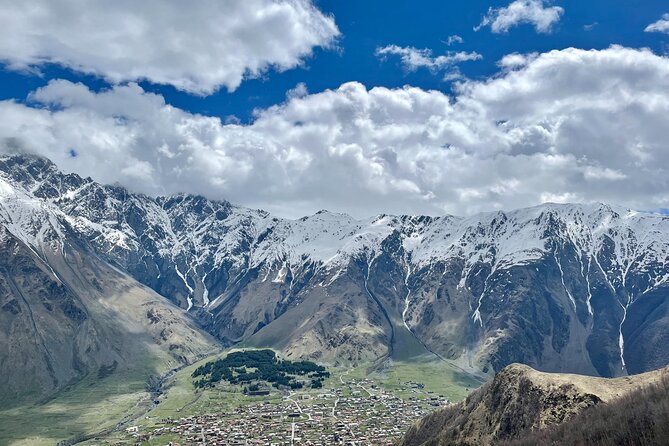 Kazbegi-Ananuri-Gudauri: Epic Views & History (Group) - Zhinvali Reservoir and Ananuri Fortress