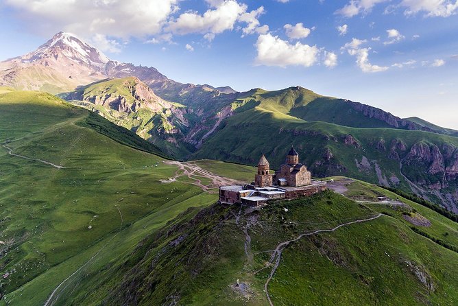 Kazbegi and Khinkali - the ultimate mountain experience tour - Who should book this Georgian mountain day?