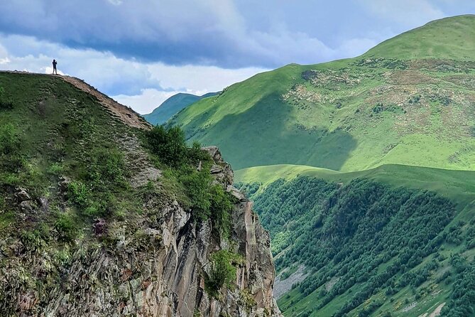 Kazbegi full day private tour + LUNCH - Lunch, drinks, and the value of the $110 price