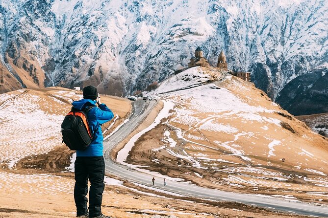 Kazbegi • Gudauri - private day trip to Mountains - What the private format changes