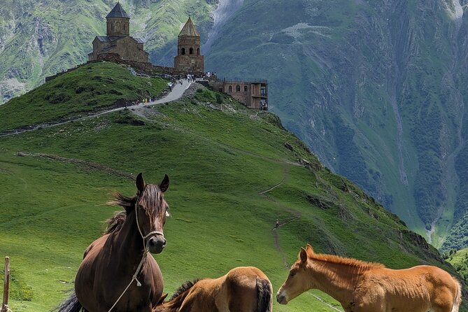 Kazbegi & Gudauri Private Full-Day Tour From Tbilisi - Why this Tbilisi to Kazbegi route works