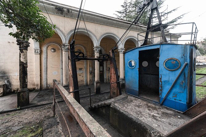 Kutaisi:Chiatura Tour with Katskhi Pillar & Cable Car Experience - The railway station and Chiatura theatre