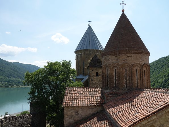 Military Road Marvels: Ananuri, Kazbegi & Khinkali Masterclass - Zhinvali Dam and the first mountain views