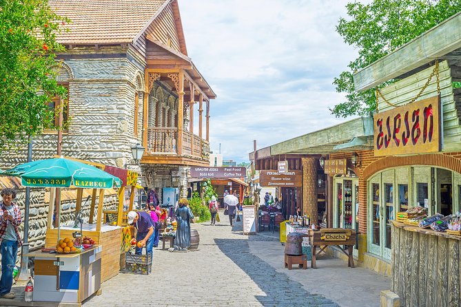 Mtskheta,Jvari,Gori,Uplistikhe(private tour) - Gori lunch and the local-family misunderstanding