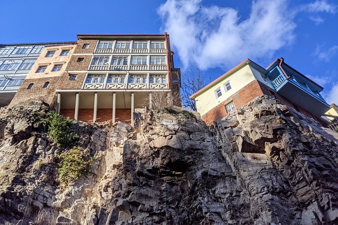 Old Tbilisi Highlights walking tour with wine & 10 tastings - Sioni Street and the old bakery