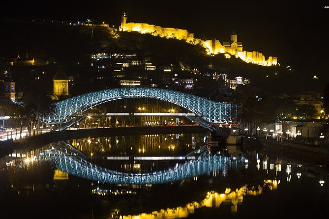Old Tbilisi Tour: Private Walking Tour With Wine Tasting - Abanotubani and the sulfur-bath quarter