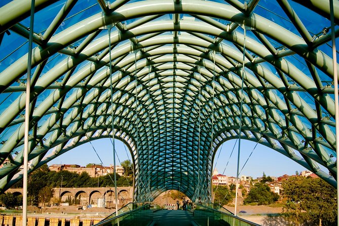 Old Tbilisi Tour: Private Walking Tour With Wine Tasting - Jan Shardeni Street and Sioni Cathedral