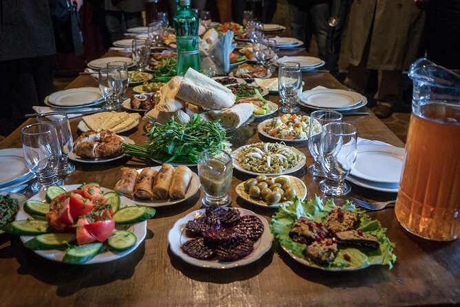 Old Town and Beyond: A Tbilisi Silk Road Feast with Culinary Backstreets - Khinkali near Parliament