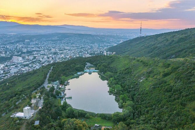 Panoramic city tour Tbilisi - From refined districts to embassy streets