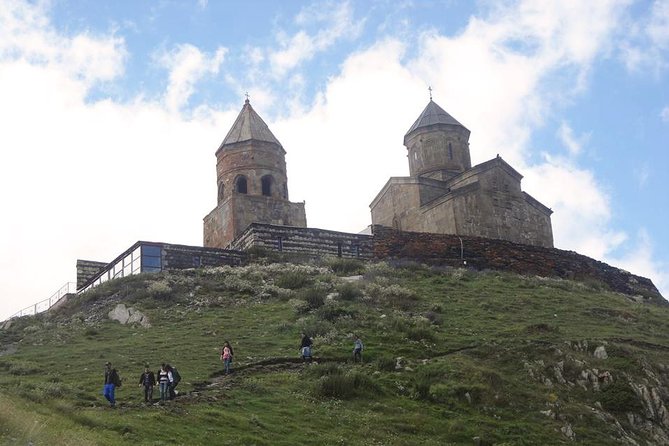 Private 1-Day Tour to Kazbegi & Gergeti Trinity Church - Why this route works from Tbilisi