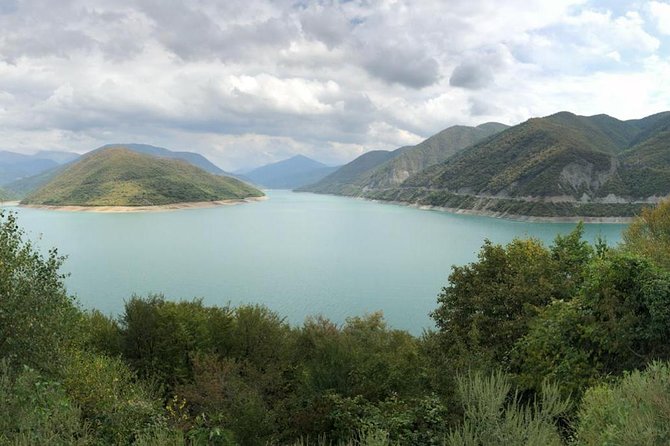 PRIVATE Day-Trip to Kazbegi (The most popular tour in Georgia) - Zhinvali Reservoir: a quick first look