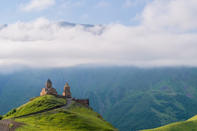 PRIVATE Day-Trip to Kazbegi (The most popular tour in Georgia) - What the private vehicle changes