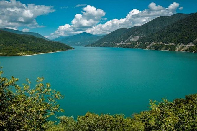 ️Private Full-Day Tour to Mtskheta and Kazbegi(stepantsminda) from Tbilisi - The meeting point of the Aragvi rivers