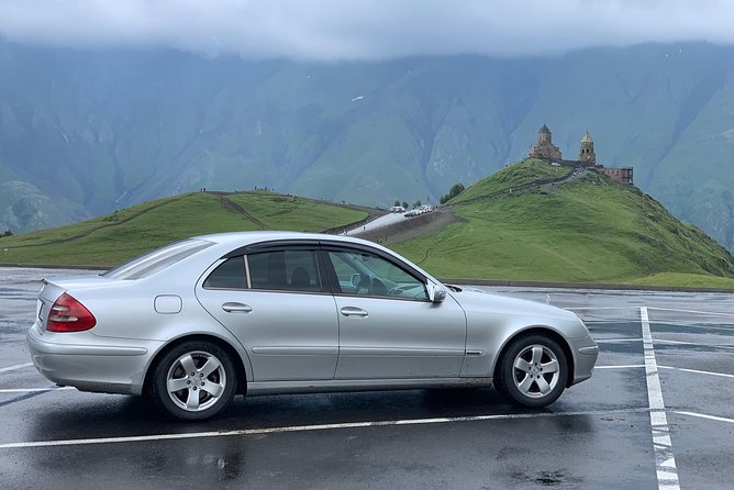 ️Private Full-Day Tour to Mtskheta and Kazbegi(stepantsminda) from Tbilisi - Gergeti Trinity Church at 2,170 meters