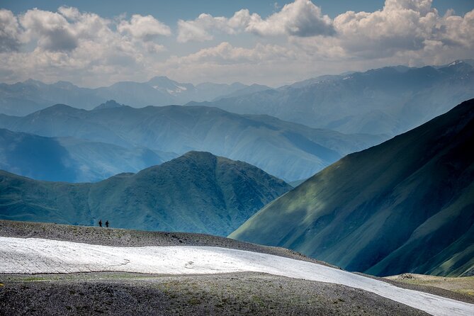 Round Trip Bus Transfer to Juta from Kazbegi - Who will get the most from this transfer?