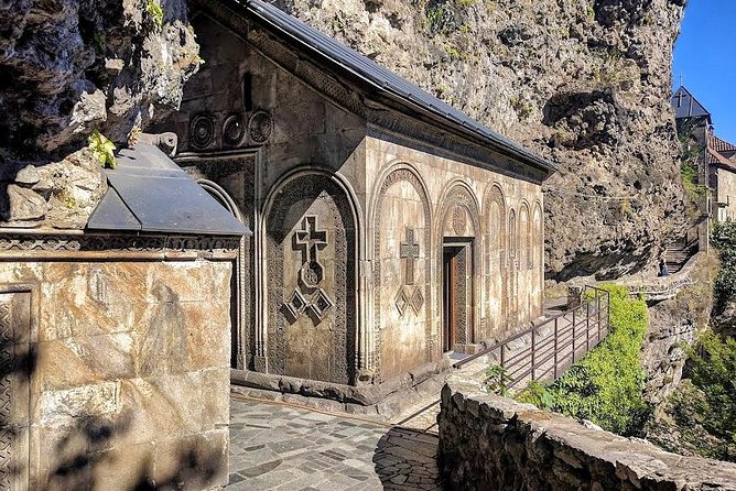 Soviet past - Private day tour to Chiatura, Katskhi pillar and Chronicles - Chiatura’s abandoned cable-car stations