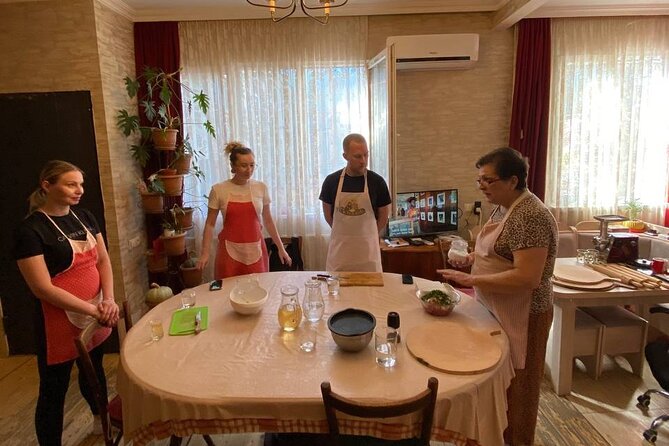 Taste of Georgia. Cooking-Class Khinkali, Khachapuri and more - What makes this more than a recipe handout
