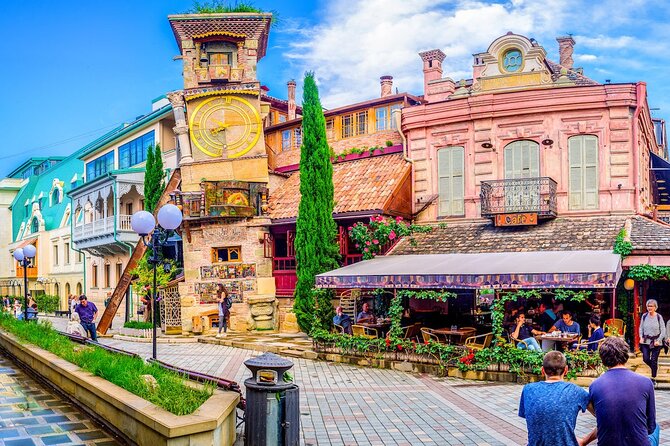 Tbilisi City Tour, Most Popular Tourists Destinations In The Capital Of Georgia - Freedom Square and Mtatsminda Park