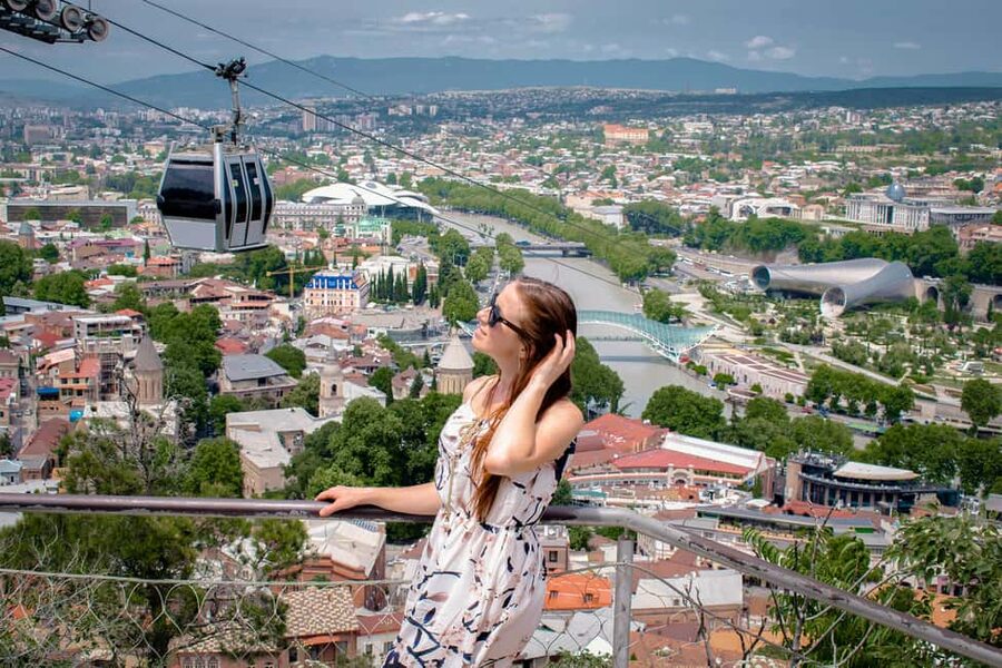 Tbilisi: Old and New City Guided Tour with 2 Cable Car Rides - Key points at a glance