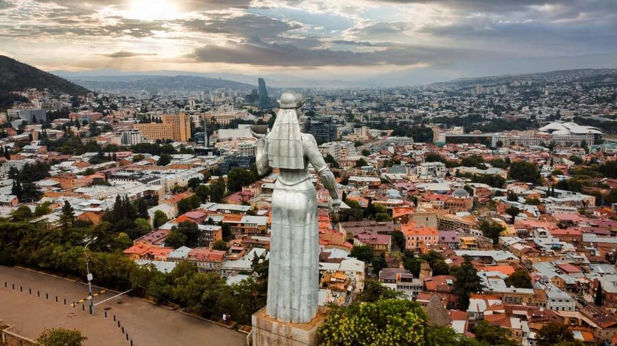 Tbilisi: Old and New City Guided Tour with 2 Cable Car Rides - Old Town churches, lanes, and small details