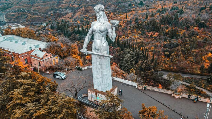 Tbilisi: Old and New City Guided Tour with 2 Cable Car Rides - Is $39 a fair price?