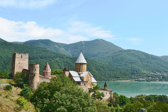 Tbilisi to Kazbegi, Gudauri, and Ananuri Day Tour - Key points to know before you book