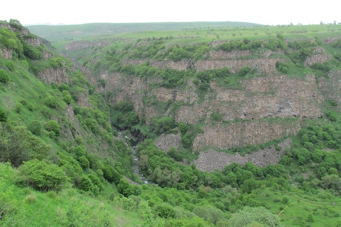 Trip to The Diamond Bridge and Dashbashi Canyon - Azeula Fortress and a ninth-century stop